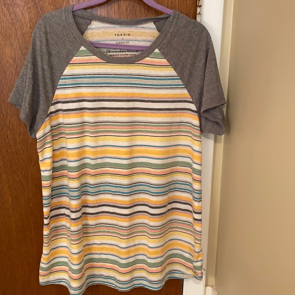 Multicolored tshirt